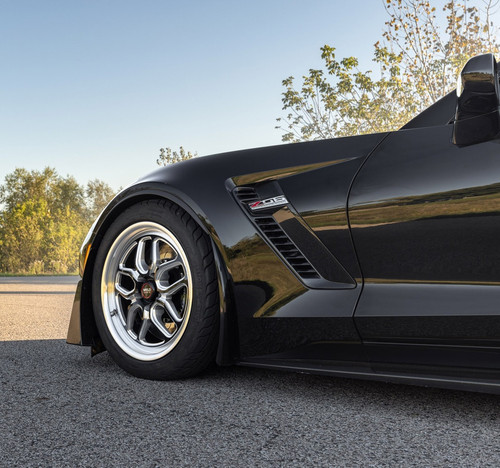 C7 Z06 Corvette with WELD Laguna 18x5 and 15x10 Gloss Black Beadlock Wheels