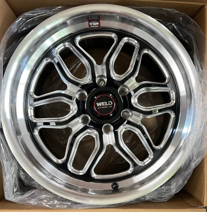 WELD Trailblazer SS Laguna 6 Drag Black Wheel 17x11 | 6x127 BC