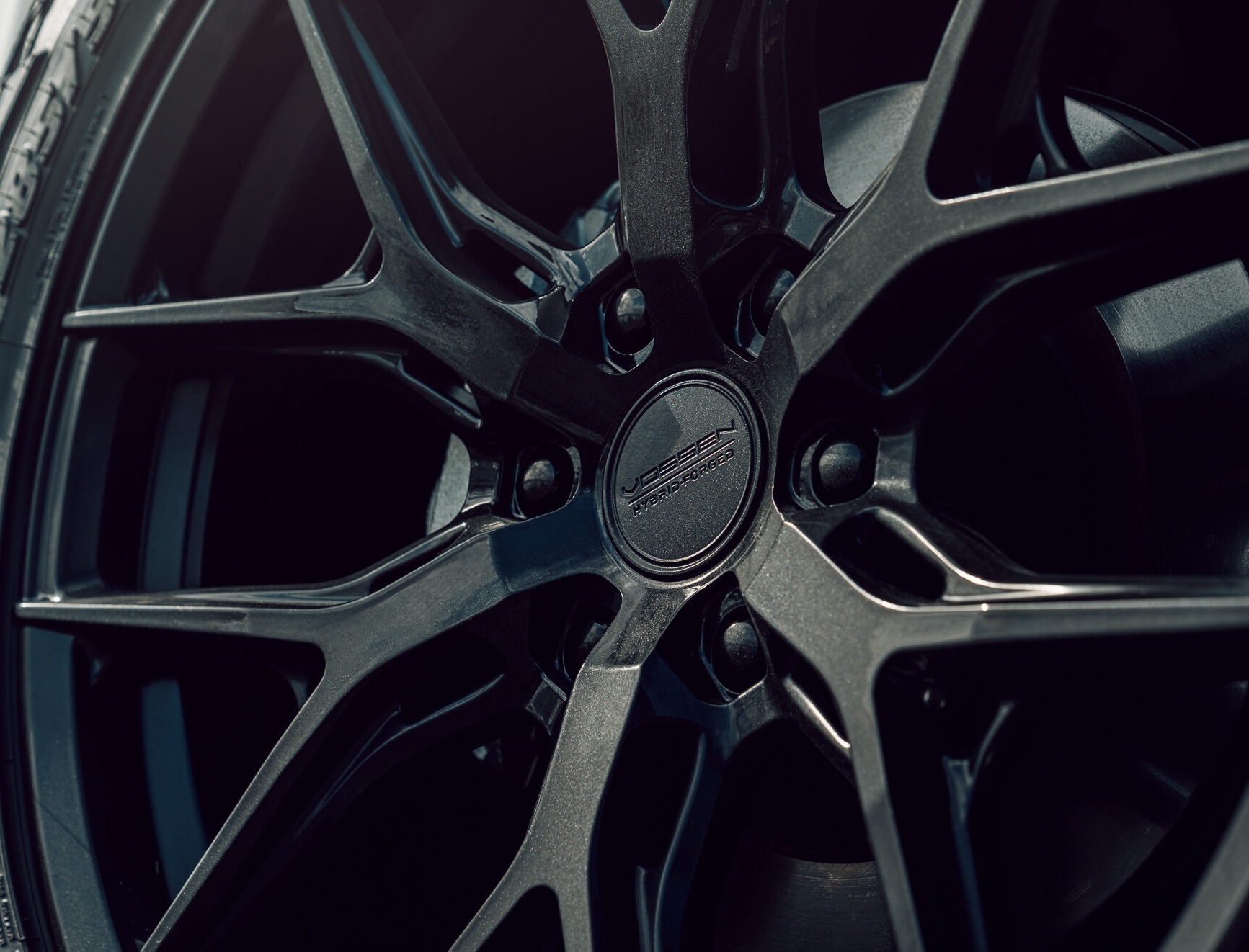 Vossen_HF6-4_22x9.5_6x139.