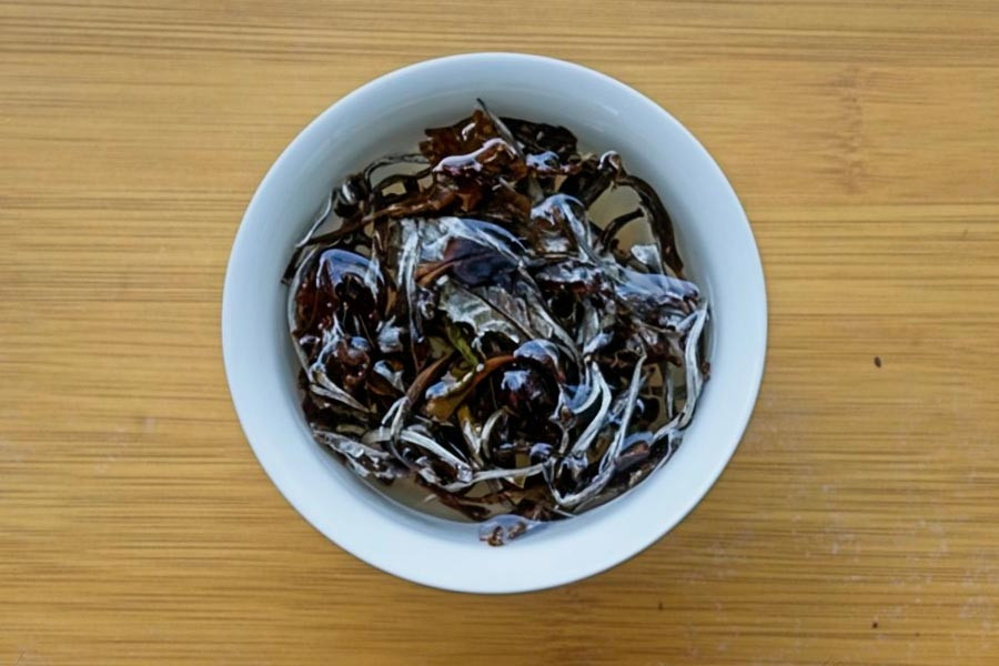 Silver Dew White Tea. Wild shan tuyet Vietnam white tea