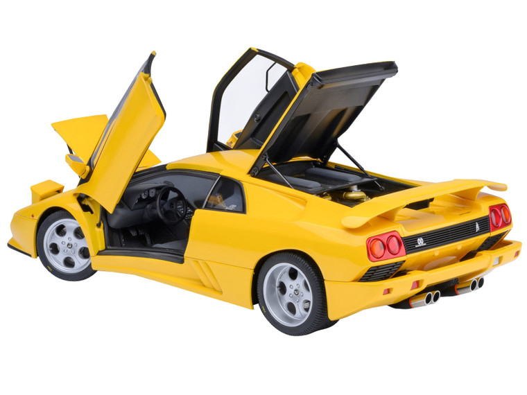 Lamborghini Diablo SE30 Jota Superfly Yellow 1/18 Model Car by Autoart F977-79144