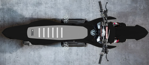 GREY TOP/GREY SIDES/WHITE RIBS (KTM)