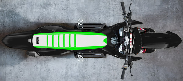 WHITE TOP/GREEN SIDES/GREEN RIBS