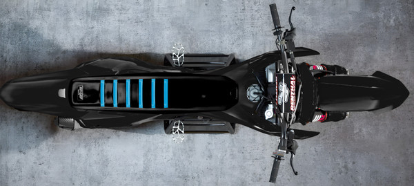 BLACK TOP/BLACK SIDES/CYAN RIBS (COBRA)