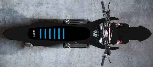 BLACK TOP/BLACK SIDES/CYAN RIBS (COBRA)