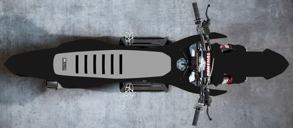 GREY TOP/GREY SIDES/BLACK RIBS (HONDA)