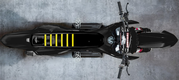 BLACK TOP/BLACK SIDES/SUZUKI YELLOW RIBS