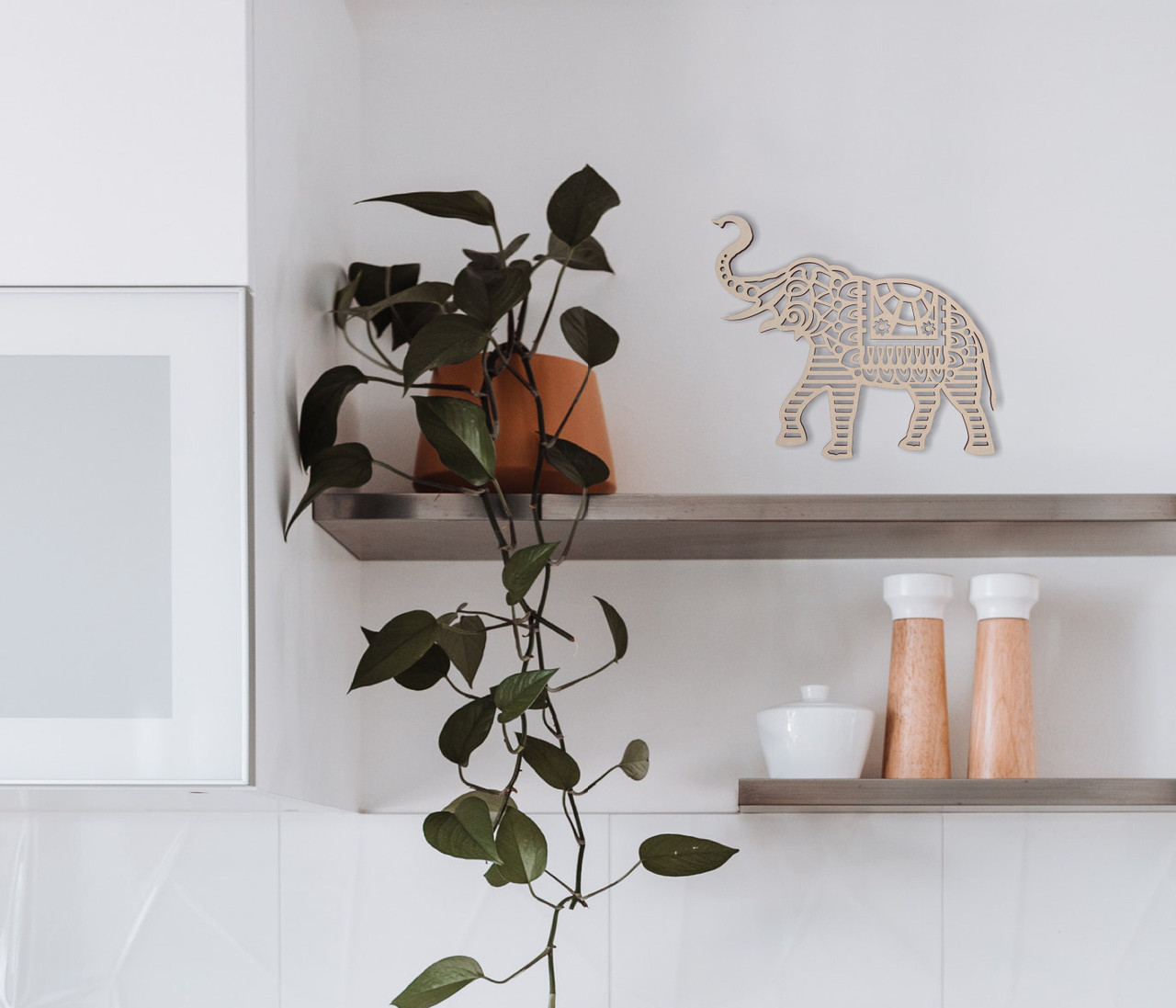 elephant TRIBAL fabrics 壁掛けフラワーベース Enhance Your Decor with a Wooden Tribal Elephant Wall Art