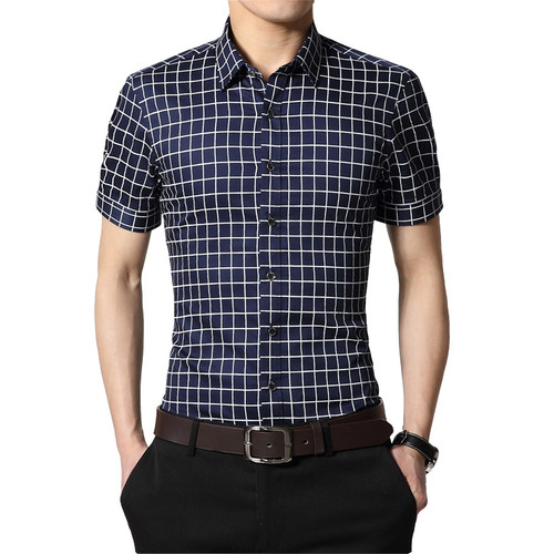 Signature Short-Sleeve Shirt in Navy