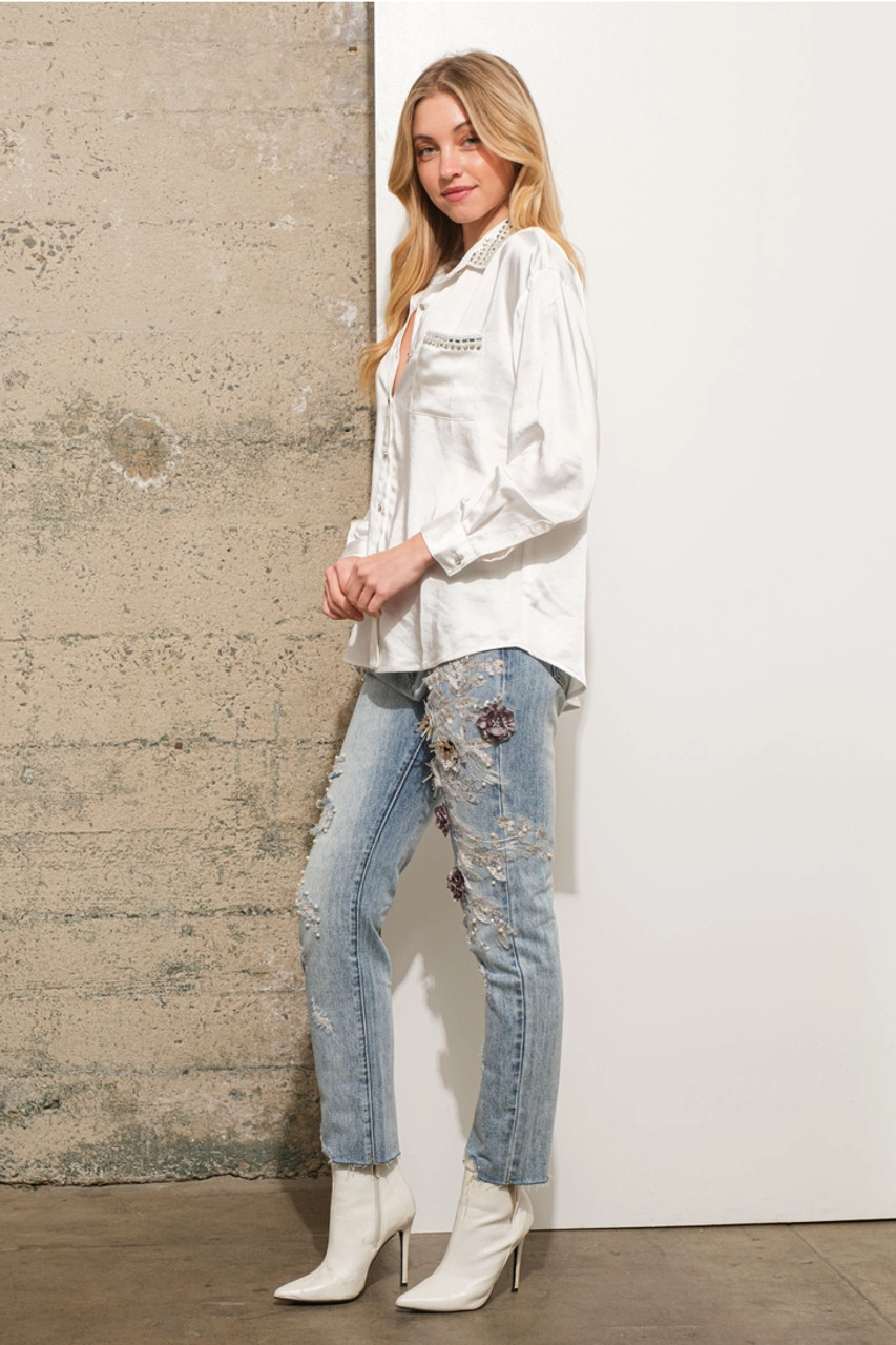 3D Flower Embellished Denim Jeans - blendedvintagemarketplace