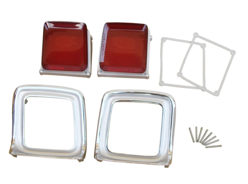 Tail Lamp Lenses & Bezels 69 Roadrunner & Satellite