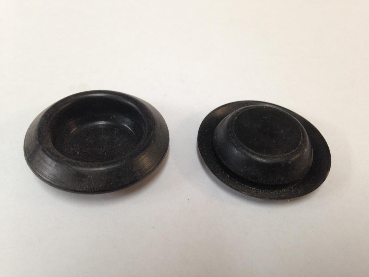 Body Plug 7/8" Sold As Pair
