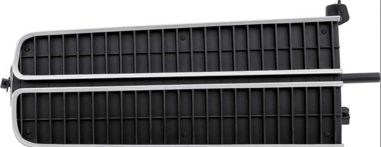 Headlamp Door 70 Charger RH	