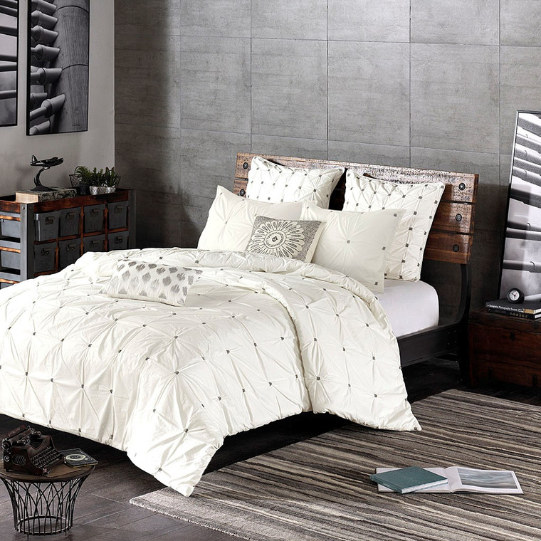 Free Shipping! White 3 Piece Elastic Embroidered Cotton Duvet Cover Set INK+IVY