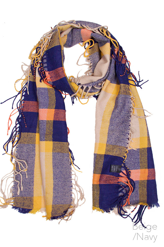 Women's Plaid Fringe Blanket Scarf – Style EASC8662 — scarf photo 3