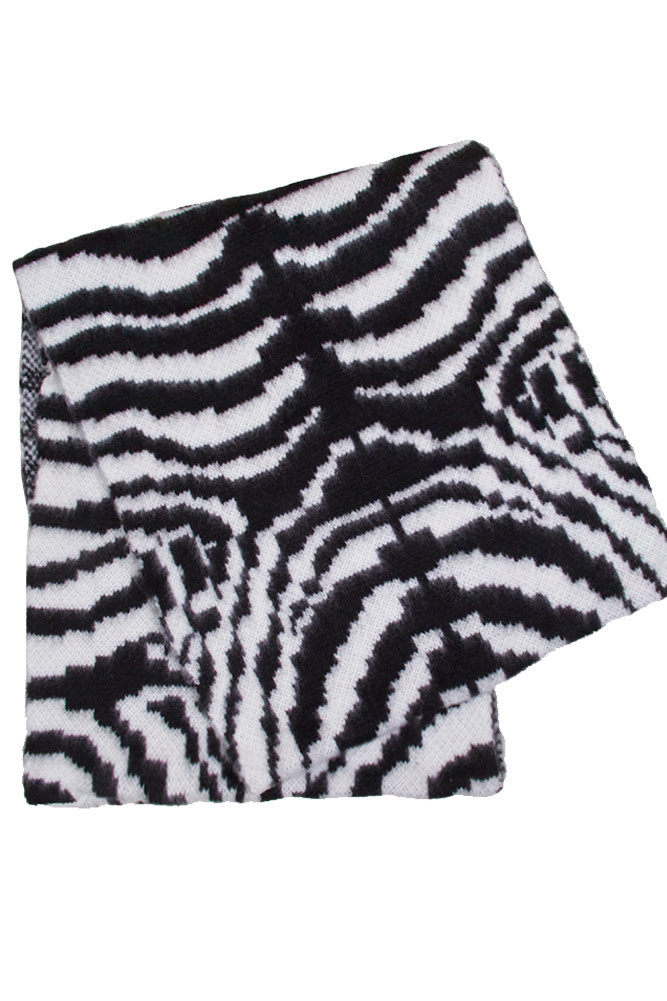 Women's Tiger Pattern Infinity Scarf — infinity scarf photo 4