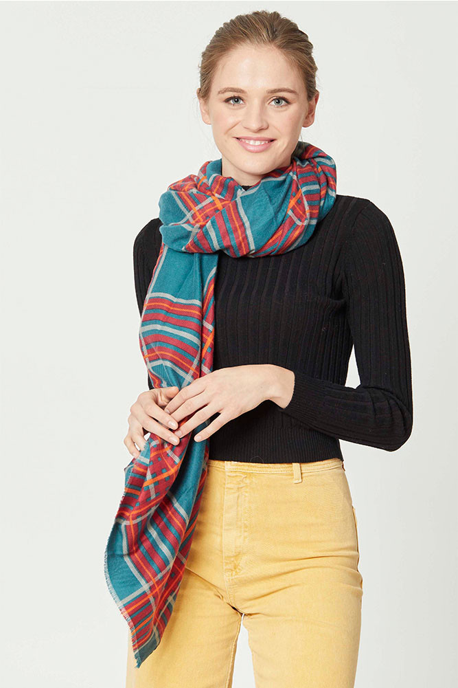 Women's Plaid Fringe Oblong Scarf in Green