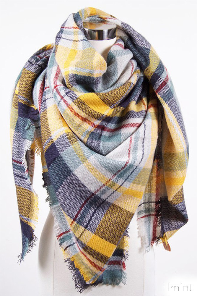 Women's Oversize Blanket Scarf — scarf photo 4