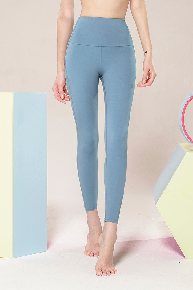 Women's Solid Stash Pocket Tights in Blue