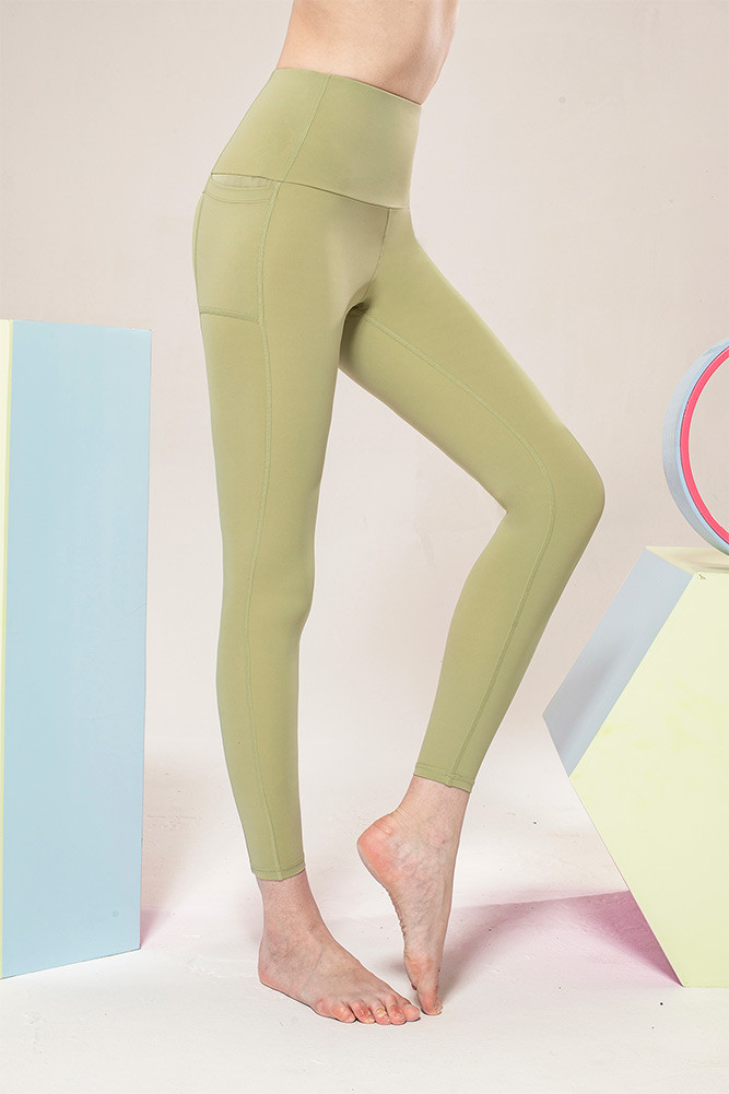 Women's Solid Stash Pocket Tights in Green