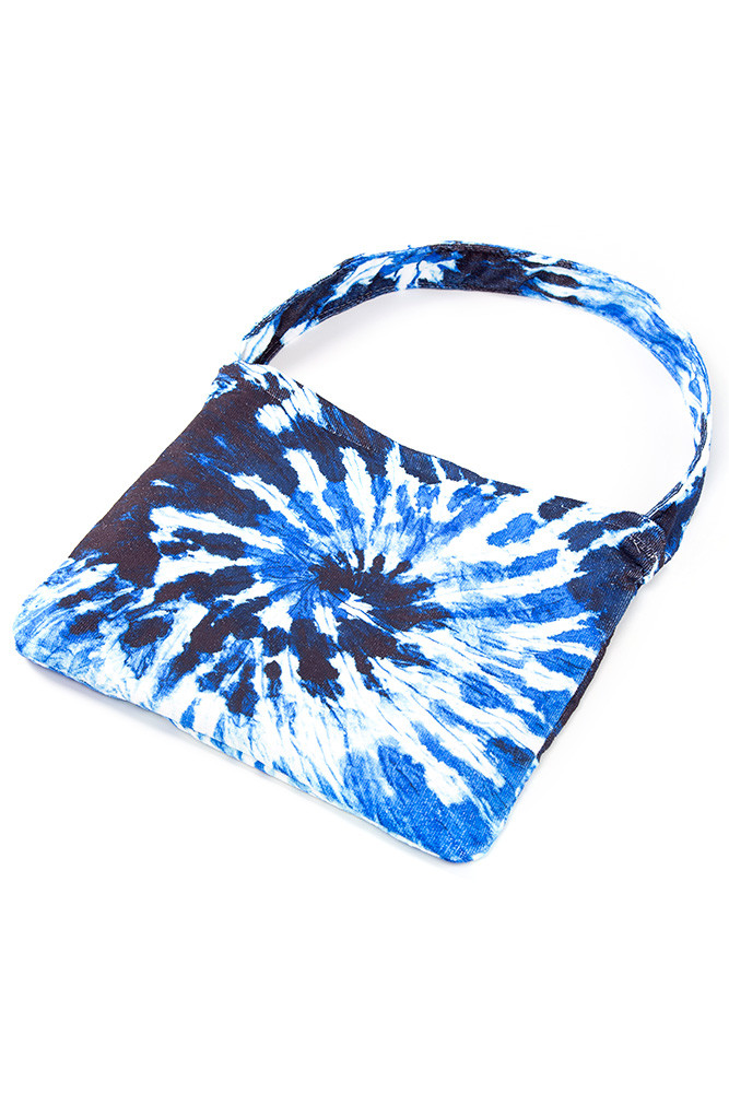 Tie Dye Print Beach Towel — beach towel photo 3