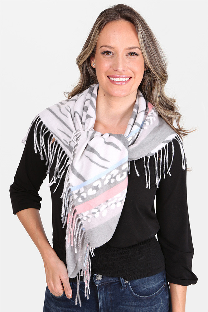 Women's Animal Print Knit Blanket Scarf in Gray