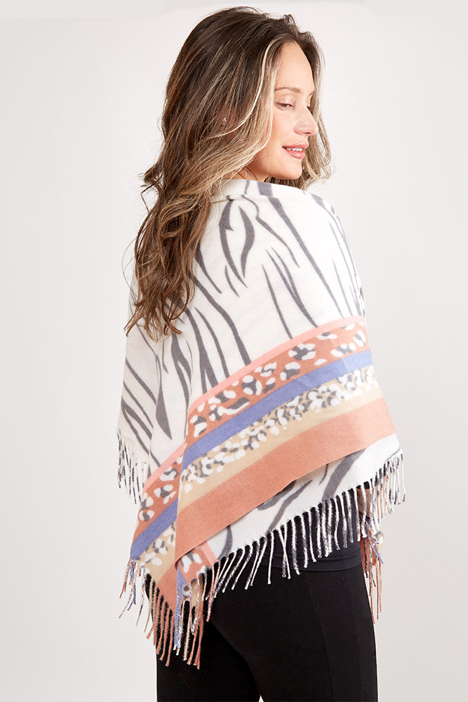 Women's Animal Print Knit Blanket Scarf in Ivory