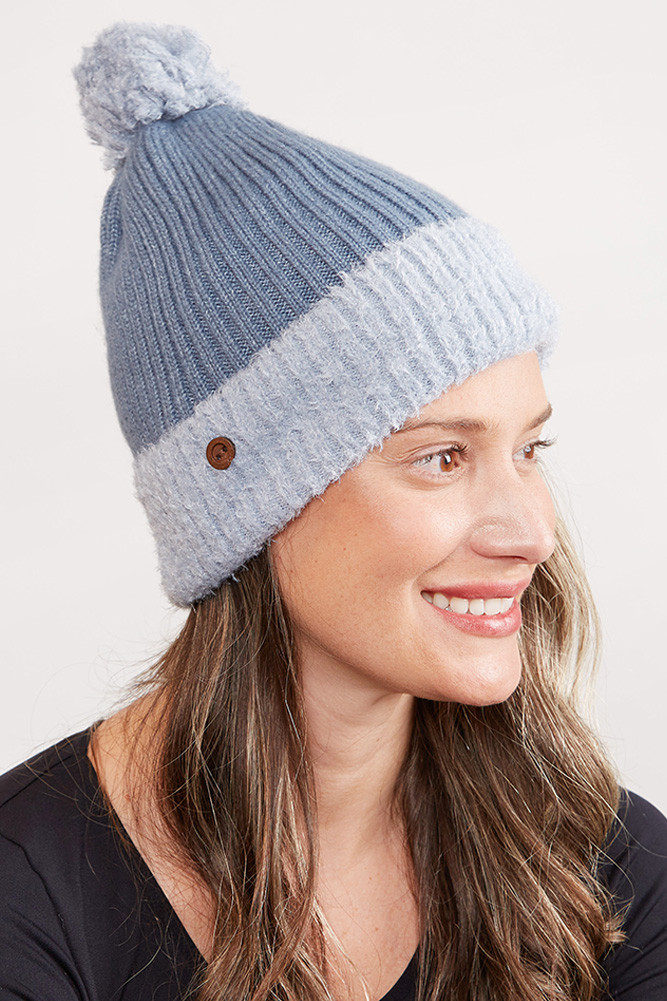Women's Ribbed Brim Button Pom Beanie in Teal
