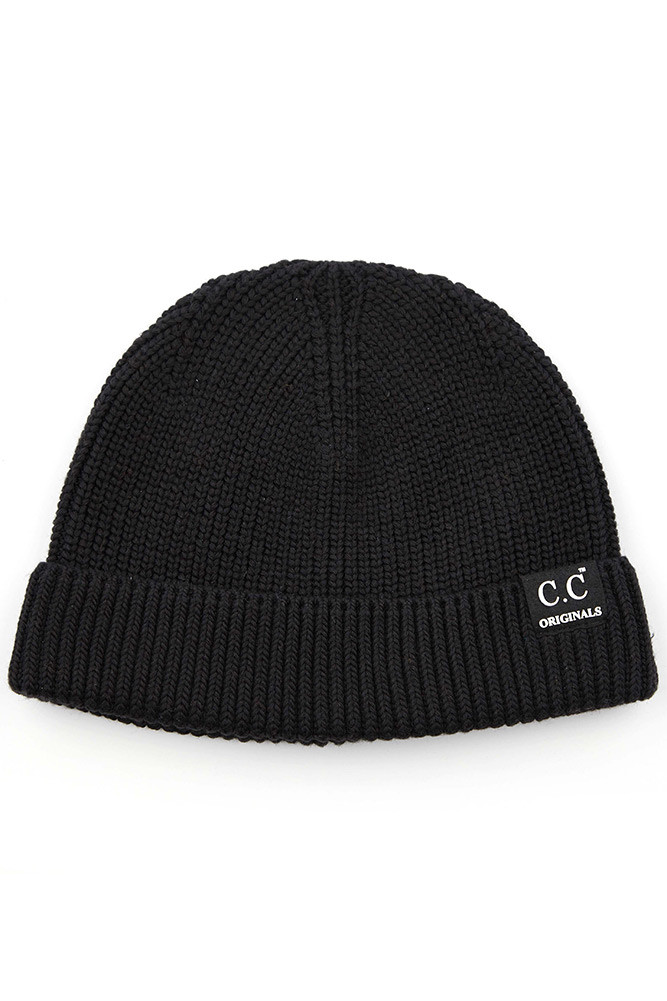 Knitted Solid Fisher Man Beanie in Black