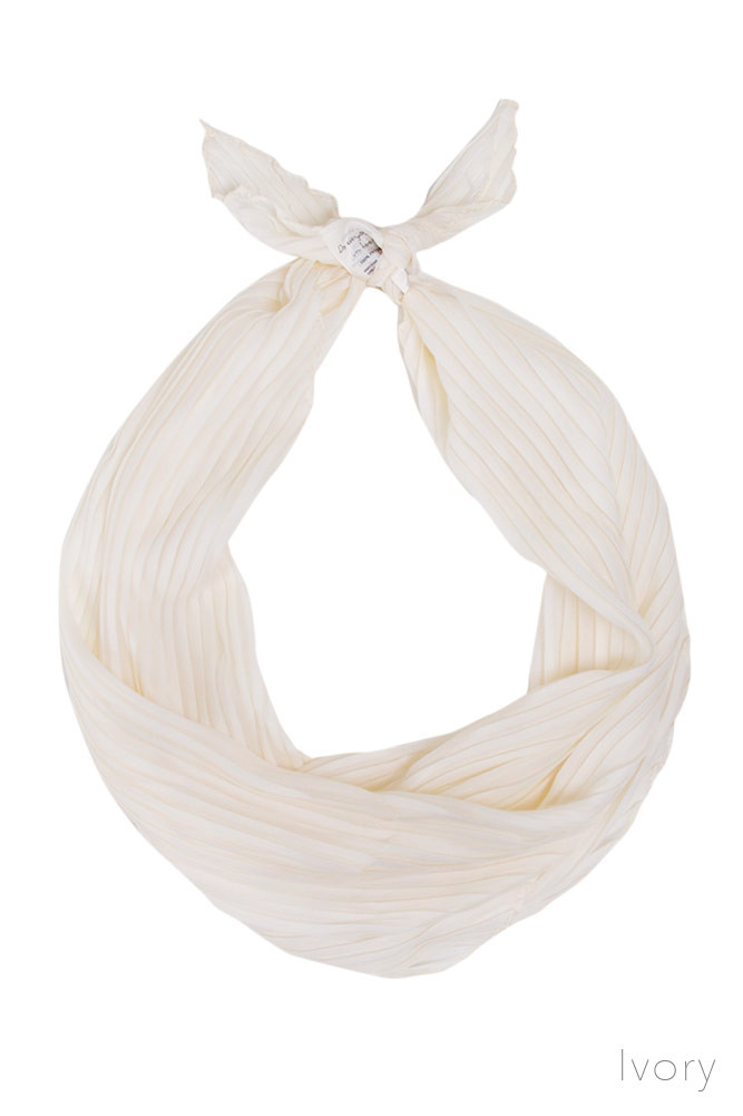 Pleated Solid Neckerchief — cold-weather accessory photo 2