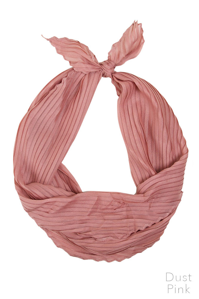 Pleated Solid Neckerchief — cold-weather accessory photo 3
