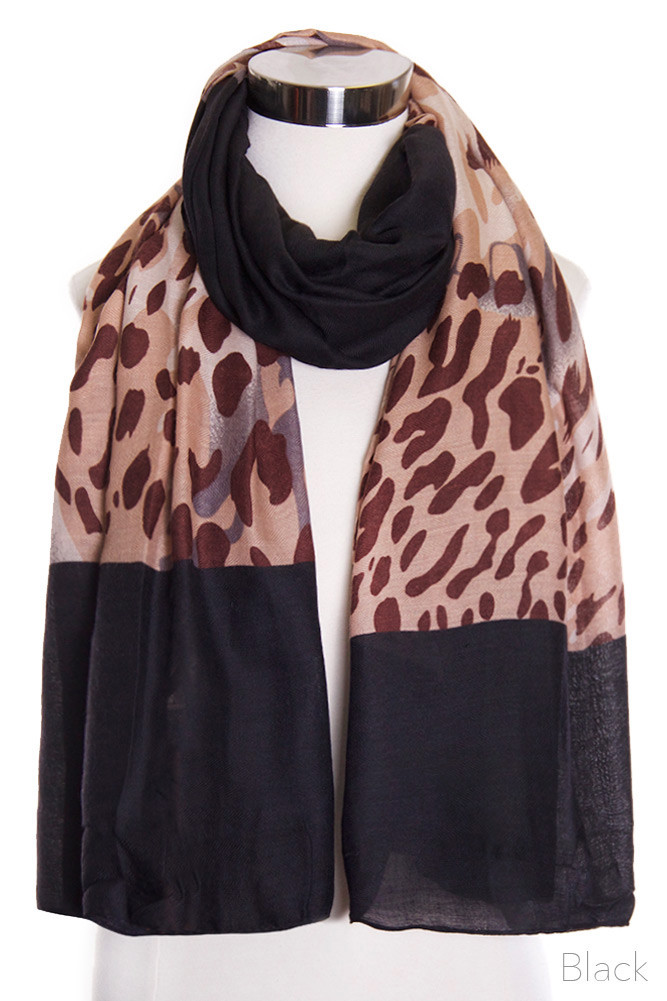 Women's Leopard Pattern with Solid Oblong Scarf — scarf photo 3