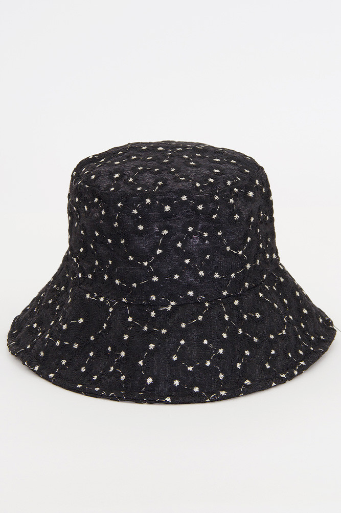 Women's Daisy Pattern Embroidered Bucket Hat in Black