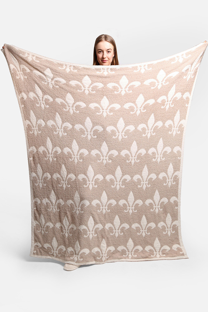 Fleur-De-lis Throw Blanket for Couch and Bed in Beige