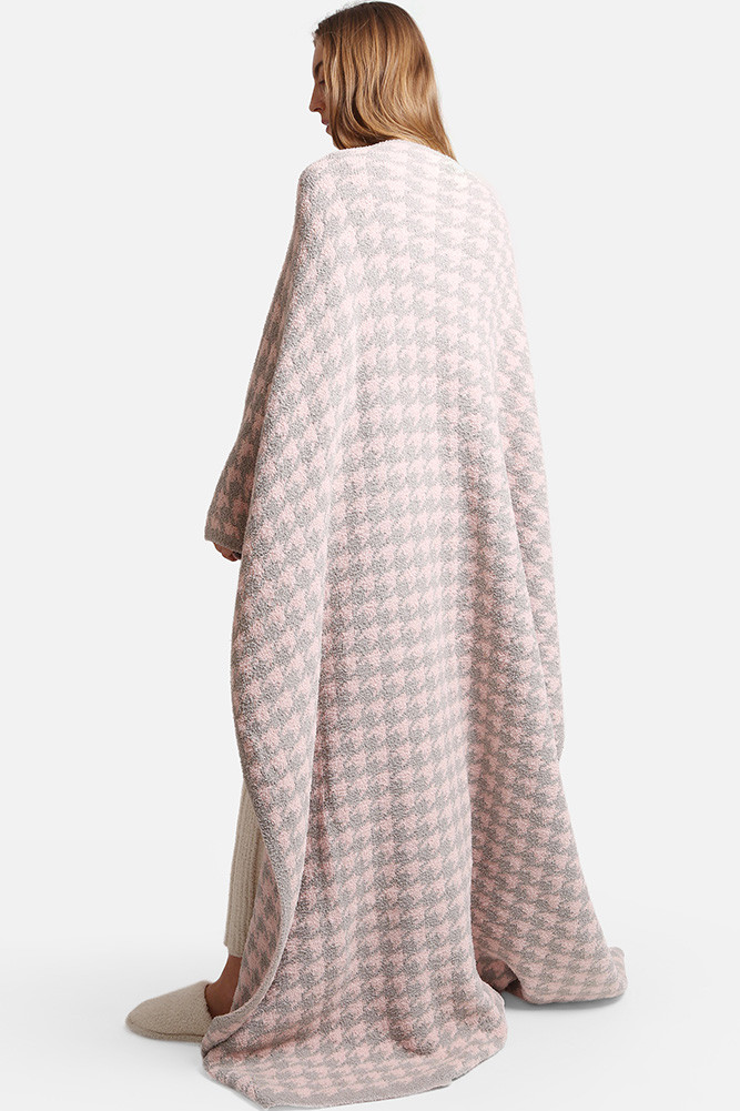 Houndstooth Throw Blanket for Couch and Bed in Pink