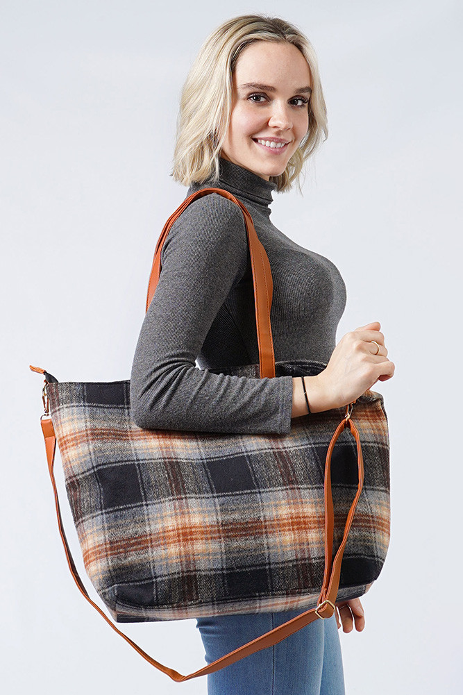 Women's Plaid Weekend Tote Bag with Pouch by BURACQ