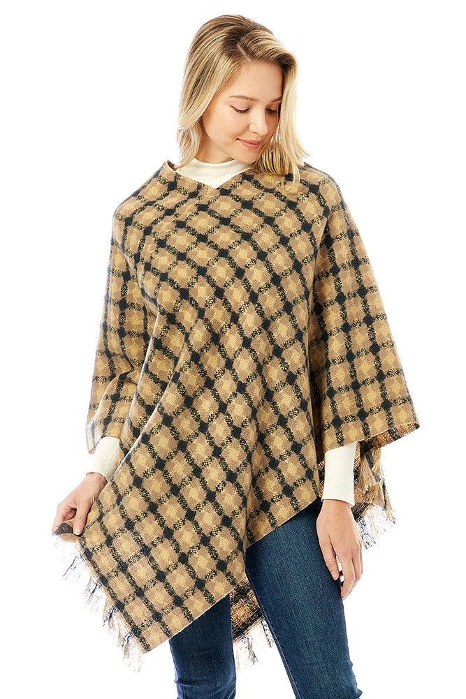 Women's Diamond Pattern Knitted Poncho in Beige