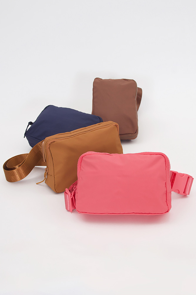 Women's Solid Mini Fanny Belt Bag — bag photo 5