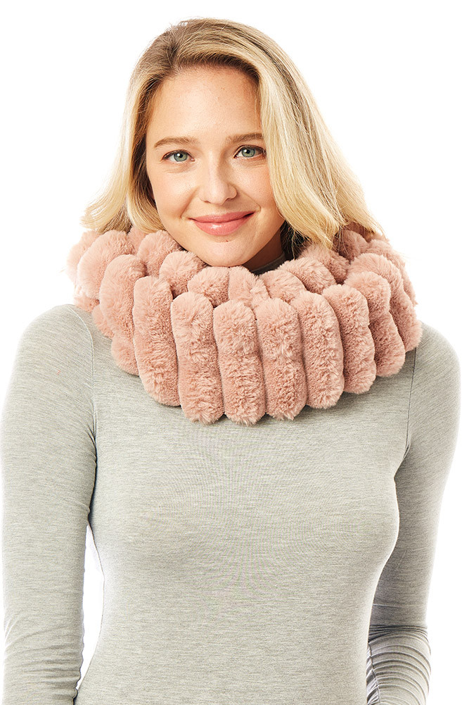 Women's Soft Faux Fur Infinity Scarf in Pink