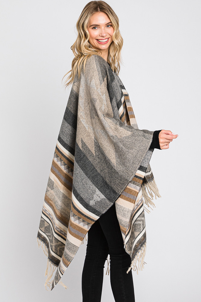 Women's Aztec Pattern Fringe Ruana in Black