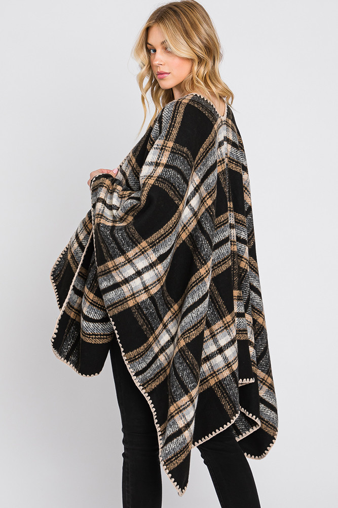 Women's Plaid Pattern Ruana in Black