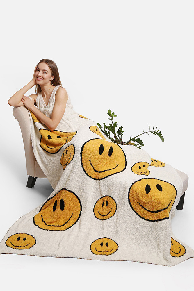 Happy Face Throw Blanket for Couch and Bed by BURACQ