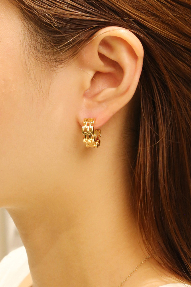 Women's 14K Gold Dipped Maillon Huggie Hoop Earrings by BURACQ