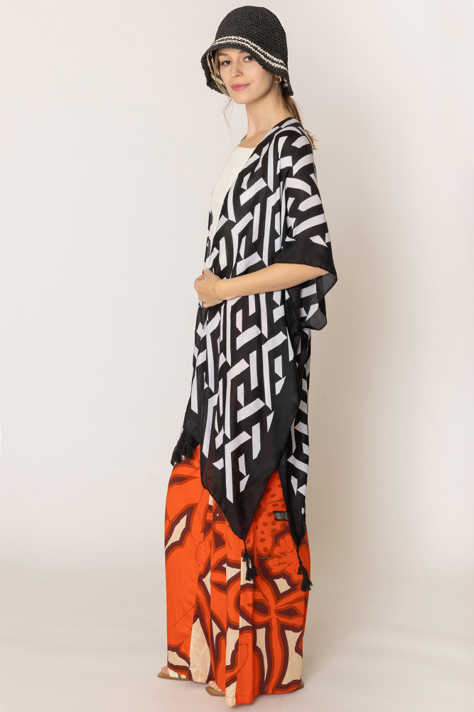 Women's Geometric Pattern Print Kimono in Black