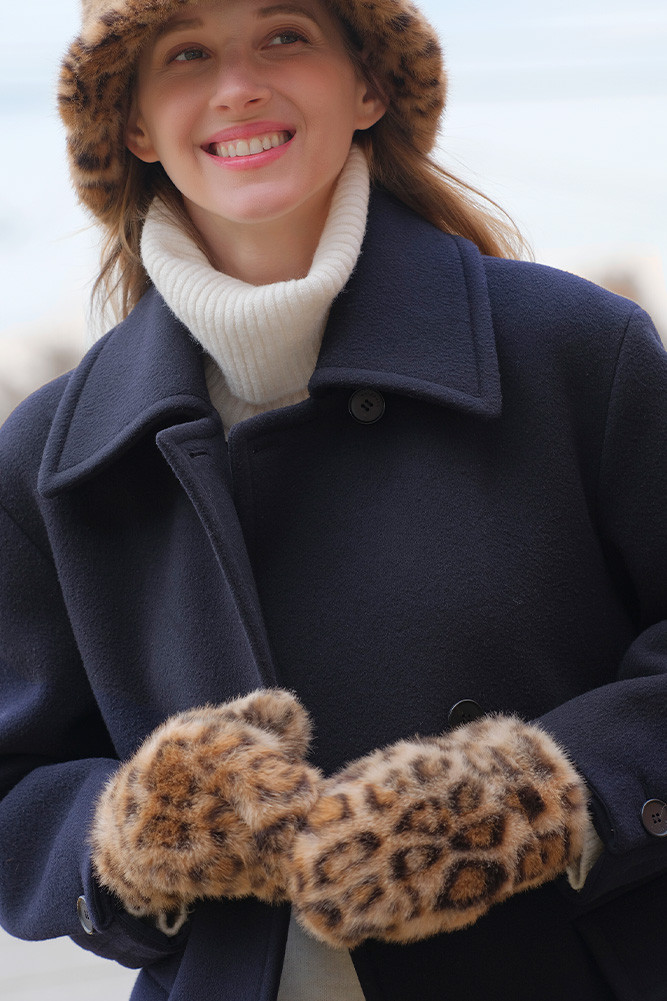 Women's Leopard Pattern Fur Convertible Mitten Gloves by BURACQ