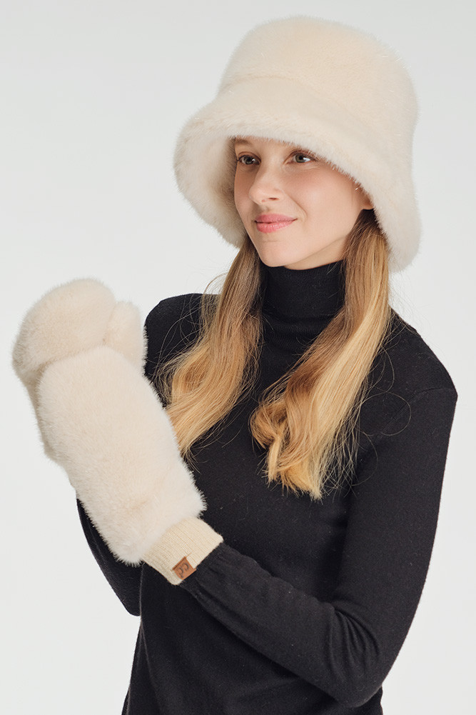 Women's Glitter Short Fur Solid Winter Bucket Hat in Beige
