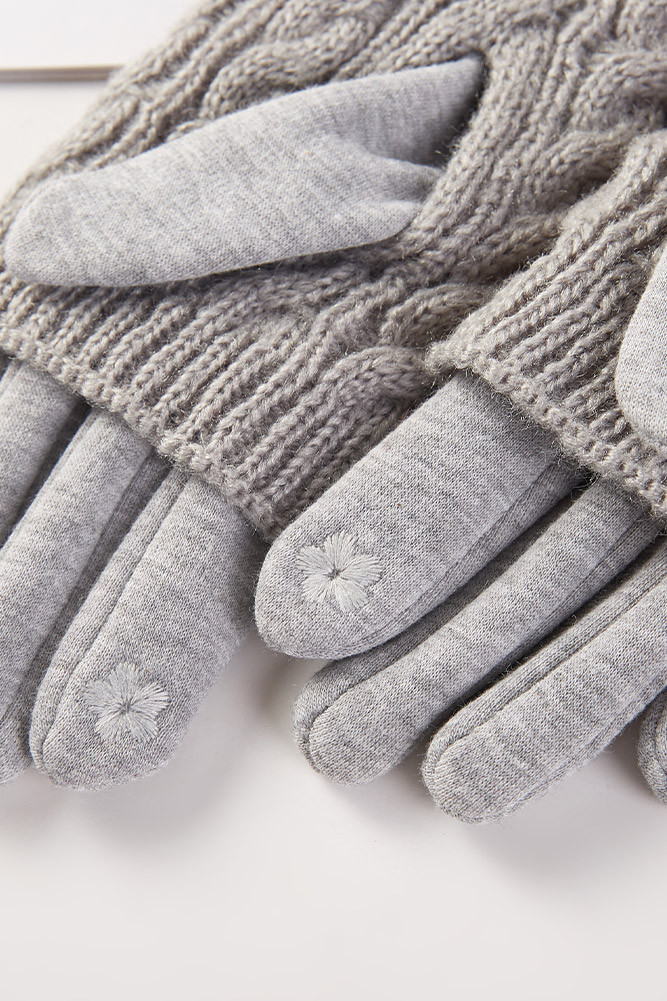 Women's 3 in 1 Cable Solid Knit Textured Winter Gloves — gloves photo 3
