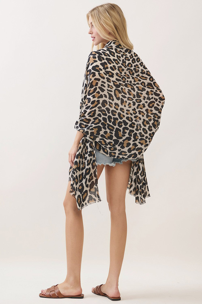 Women's Leopard Pattern Print Oblong Scarf in Beige