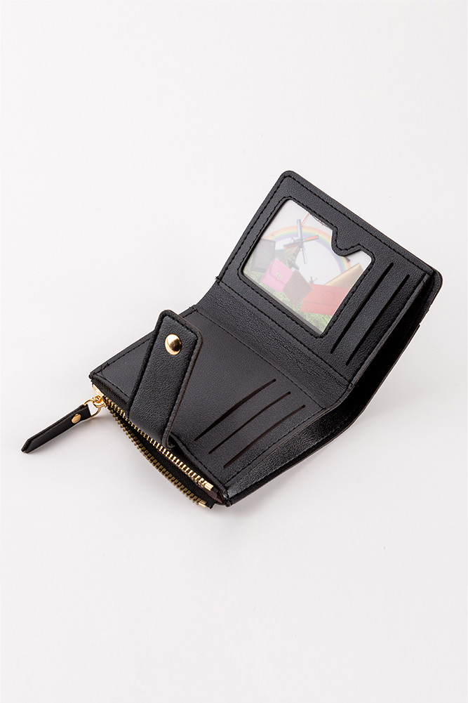 Women's Compact Diamond-Stitched Pattern Id Window Wallet in Black