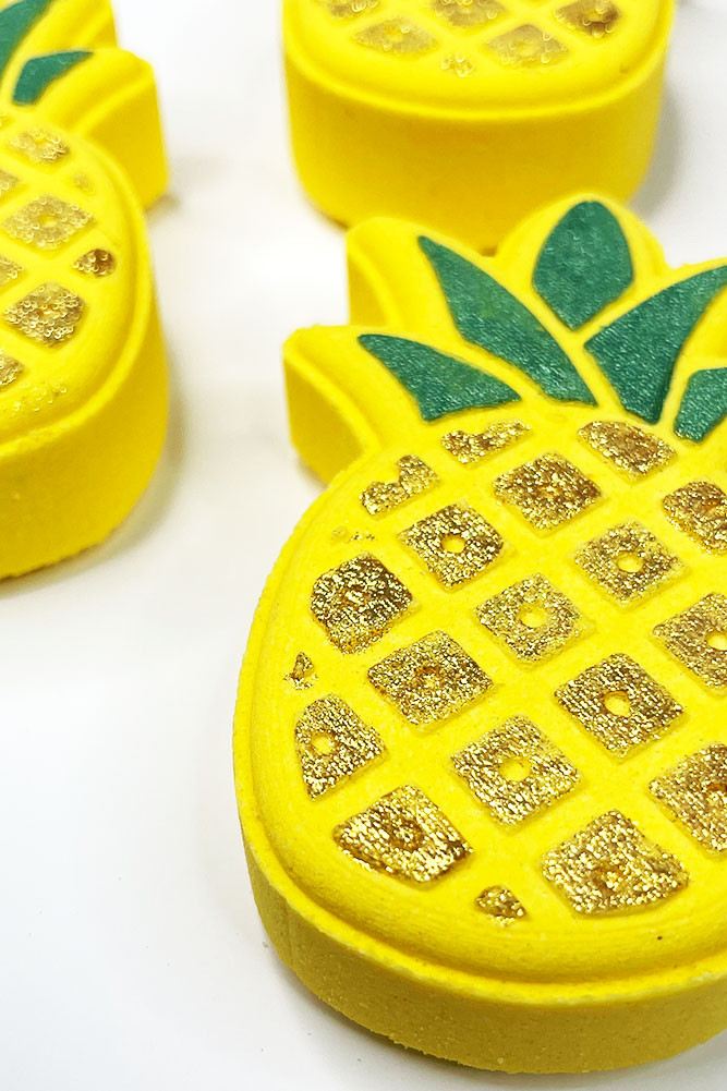 PINEAPPLE FIZZY BATH BOMB HANA WHOLESALE